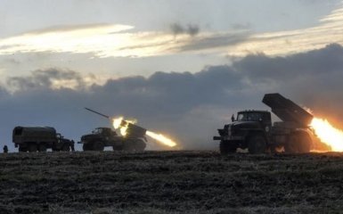 Боевики обстреляли из запрещенного оружия ВСУ и мирных жителей, есть пострадавший