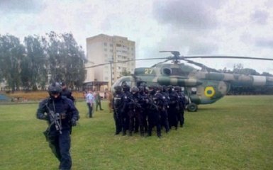 На один з виборчих округів направили вертоліт зі спецназом: що відбувається