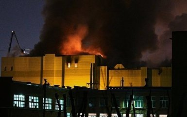 Пожар в Кемерово: появились записи звонков замкнутых в кинозалах людей в службу спасения