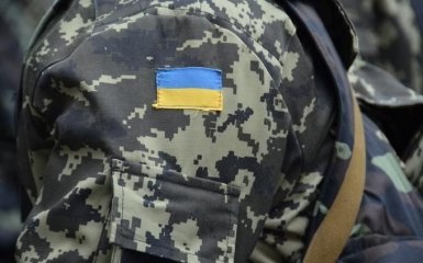Нас растаскивает в стороны, между бойцами и ветеранами АТО началось разделение - украинский военный