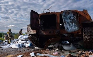 Большие колонны техники армии РФ уезжают из Мариуполя