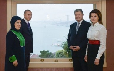 Порошенко в Стамбулі зустрівся з Ердоганом: що обговорювали