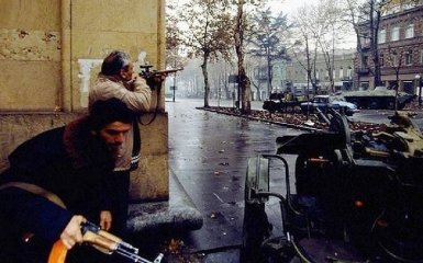 Кремль может повторить в Украине грузинский сценарий – Financial Times