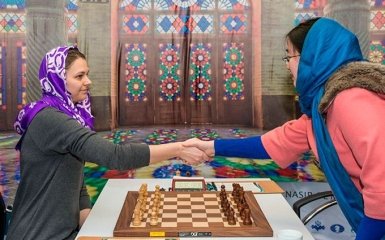 Музичук зіграла першу партію у фіналі чемпіонату світу з шахів: опубліковані фото