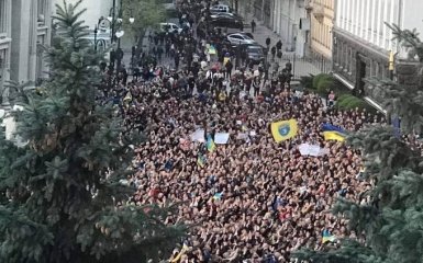 Порошенко пообіцяв повернутись на Банкову після наступних виборів президента