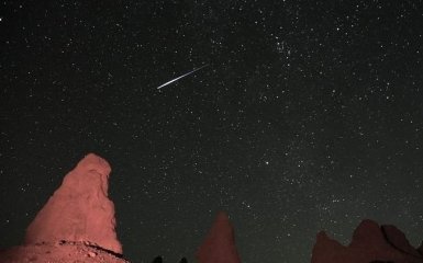 Звездопад Персеиды: фото и видео из социальных сетей