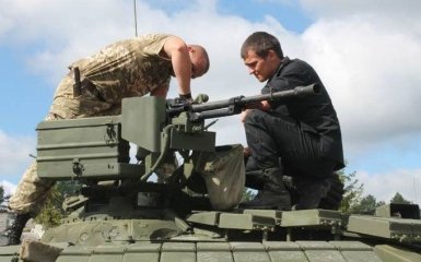 Бойцы ВСУ выбирают лучший танковый взвод: появились яркие фото и видео