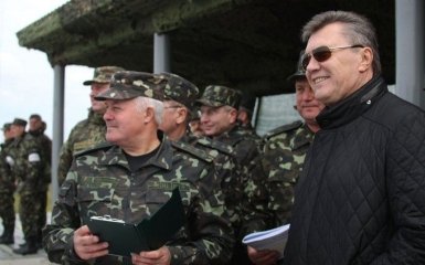 Стало відомо, як у військових забирали зброю, коли до них приїжджав Янукович