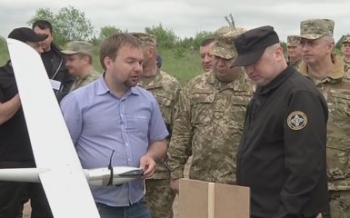 Турчинову показали, чем Украина будет бороться с агрессором: появилось видео