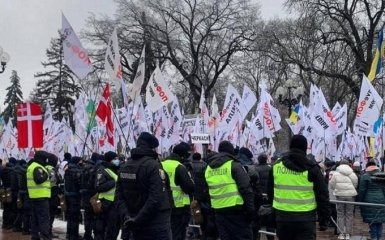 В команде Зеленского обвинили протестующих ФЛП в Киеве в политической игре