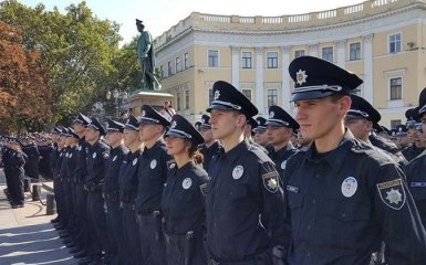 Одеська поліція запроваджує огляд особистих речей та авто