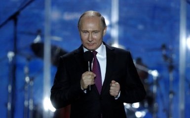 Путин экстренно  прилетел в Крым - что там происходит