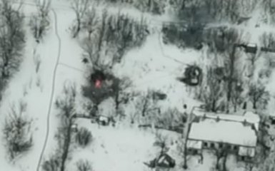Бойцы ВСУ точным ударом уничтожили технику боевиков на Донбассе: опубликовано зрелищное видео