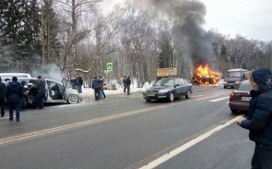 В жуткой аварии в России погибли девять человек: появились фото и видео