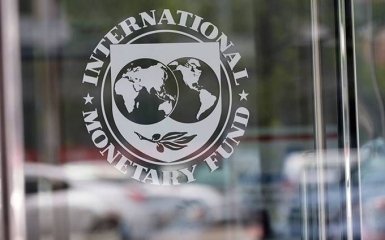 Нова кредитна програма і негайний перший транш: МВФ прийняв остаточне рішення по Україні