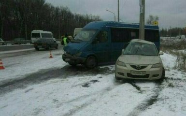 В масштабном ДТП под Киевом много пострадавших: опубликованы фото