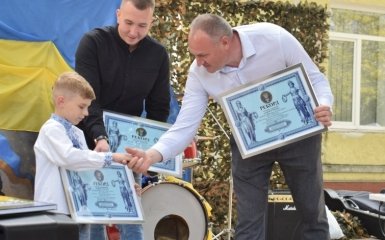7-летний мальчик из Ровенской области стал самым молодым диджеем в Украине
