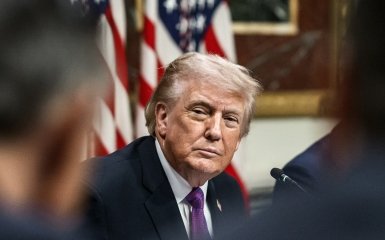 The US has again eased pressure on Russia