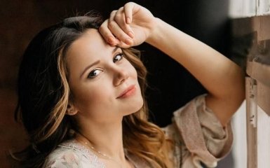 Счастливые моменты: звезда "Слуги народа" показала фото встречи из роддома