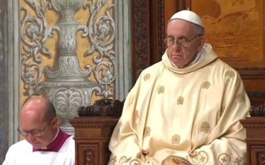 Папа Франциск заявив про перетворення конфлікту в Україні на нову світову війну