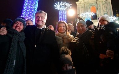 Новорічне привітання Президента України Петра Порошенко з 2019 роком: відео