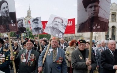 В Украине разгорается скандал из-за телеканала, копирующего СМИ России