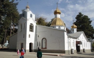 Незалежність УПЦ: ще одна церква заявила про розрив відносин з Константинополем