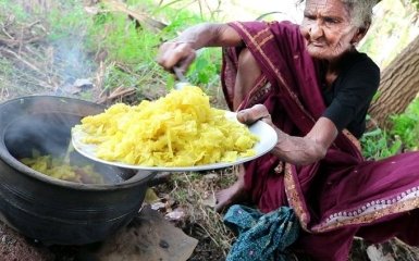 106-річна бабуся з Індії стала автором популярного кулінарного блогу