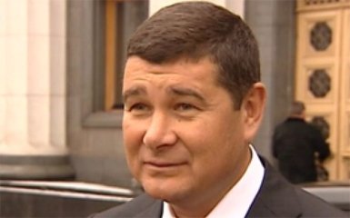 Беглый нардеп ответил на обвинения СБУ и пообещал сюрприз Порошенко