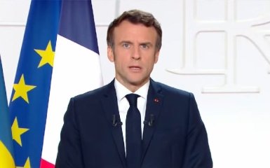 Макрон не смог договориться с Путиным об эвакуации людей из Мариуполя