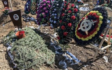 Російські ЗМІ виявили нові великі поховання військових армії РФ