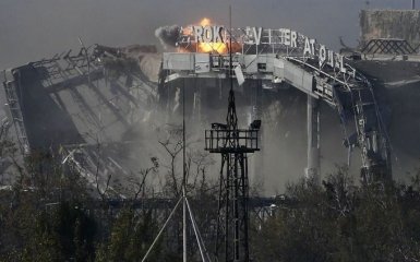 Бои за Донецкий аэропорт: появилось драматичное архивное видео
