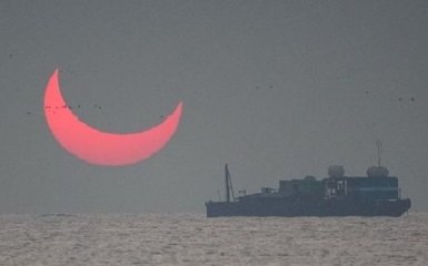 Красиво та жахливо водночас: користувачів мережі злякало фото світанку