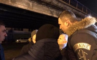 Кличко с места аварии на Шулявском путепроводе: до утра должны быть выводы экспертизы о состоянии моста