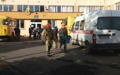 Трагедія на шахті у Львівській області: з'явилися фото з місця подій