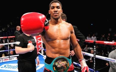 Соперник Кличко показал силу своего устрашающего удара: появилось видео