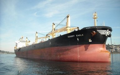 Перші вісім іноземних суден вже прибули до портів України — ВМС