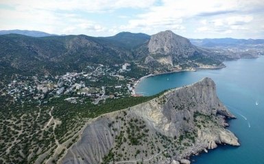 С Зеленским, но без Крыма: британский журнал попал в громкий скандал из-за Украины