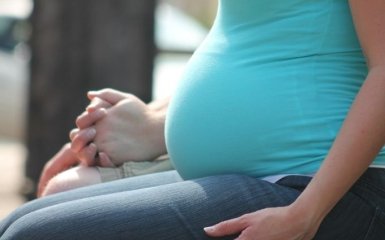 Верховная Рада приняла решение о сокращении рабочего дня для беременных