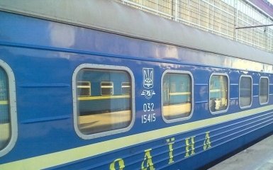 К Троице "Укрзализныця" запустила 8 дополнительный поездов