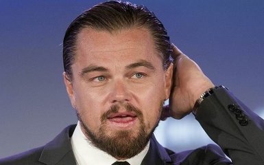 Папарацци поймали ДиКаприо с девушкой на пляже: опубликованы фото