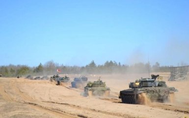 Білорусь оголосила навчання щодо "переходу з мирного на воєнний час"