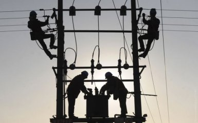 Негода залишила без електрики більше 150 населених пунктів в Україні
