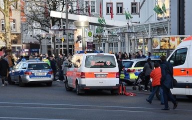 Наїзд машини на людей в Німеччині: з'явилася трагічна звістка