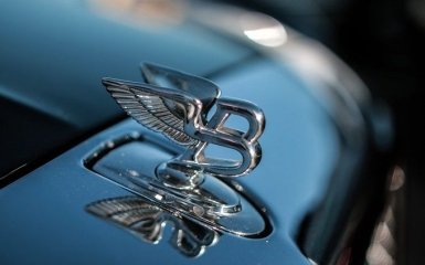 Bentley представила найдорожчу автівку у своїй історії - її варто побачити