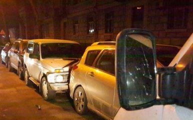 В Киеве произошло пьяное ДТП с пятью машинами: опубликованы фото