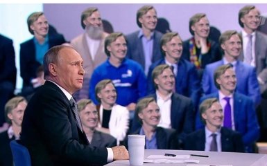 В сети продолжают жестко высмеивать улыбку фаната Путина: опубликовано фото