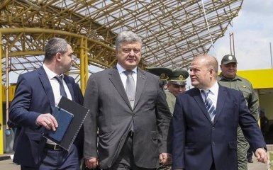Під час візиту Порошенка на кордоні з Польщею на Волині припинили пропуск автомобілів: з'явилося відео