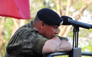 Український командир-зрадник керуватиме військовим парадом в окупованому Криму