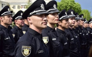 В сети появились яркие фото с новыми патрульными Донбасса